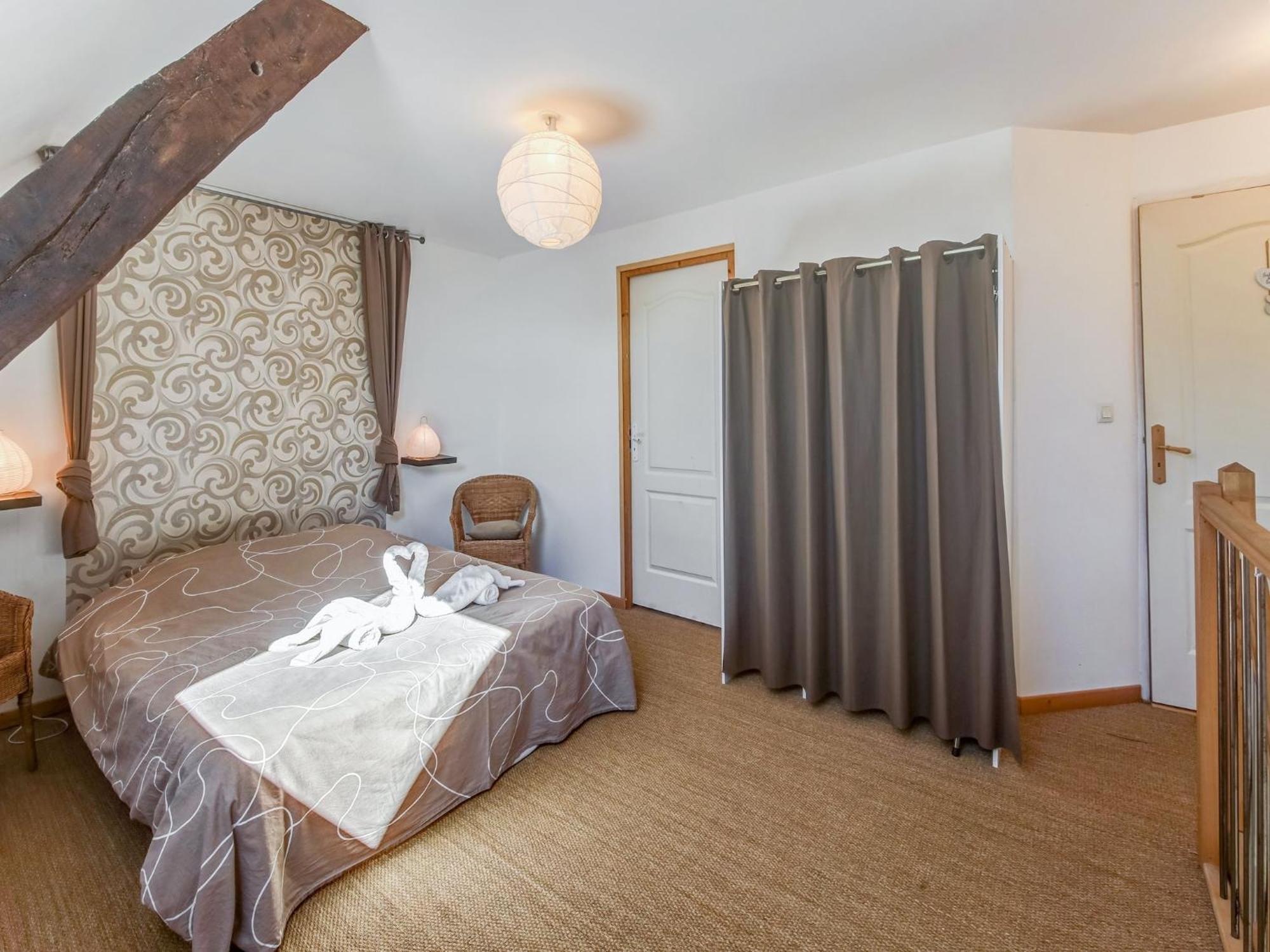 Holiday Home With Garden In Brainville Exteriör bild